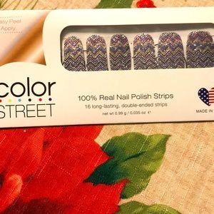 Color Streets Retired Rainbow Road